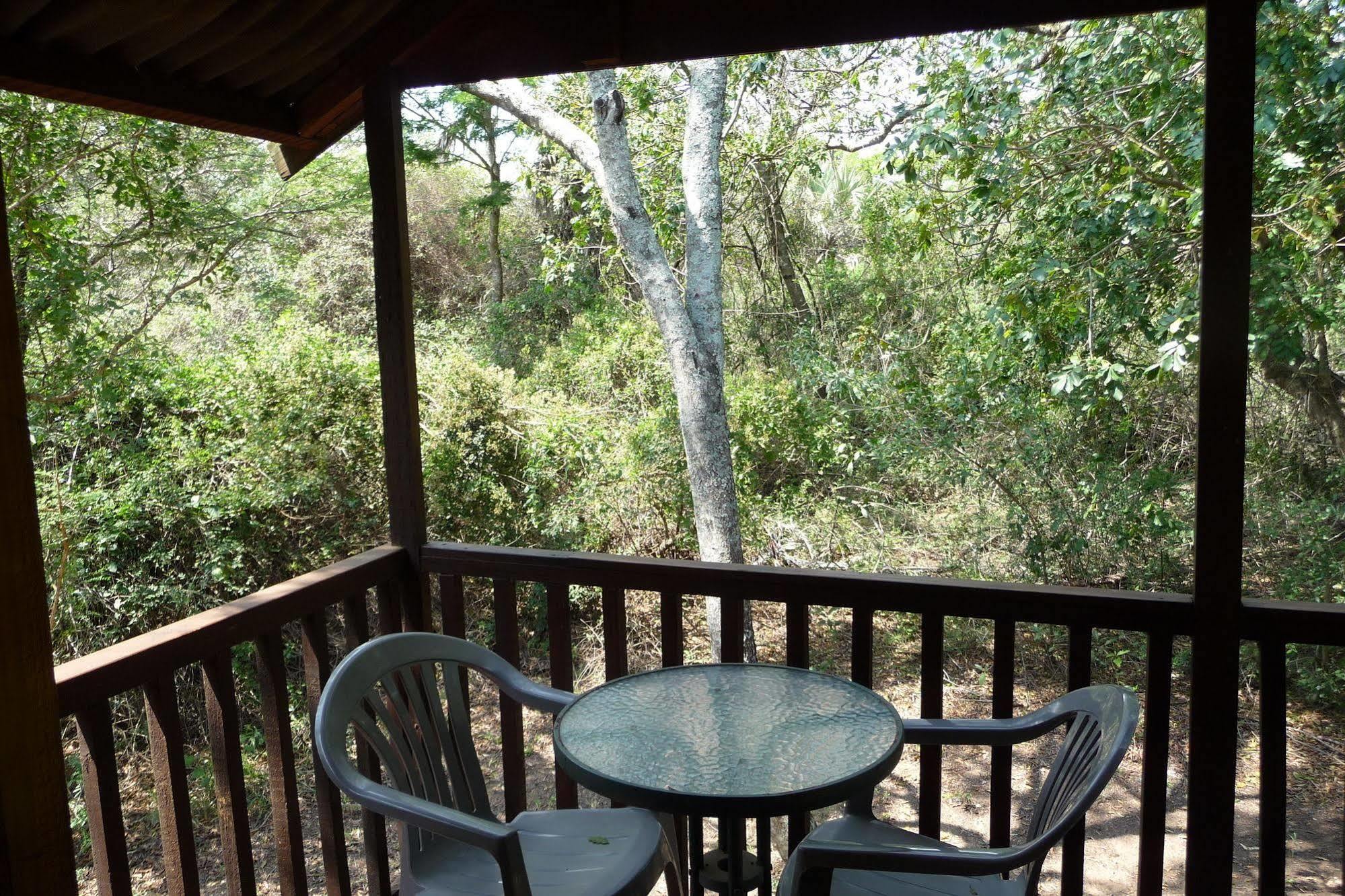 Isinkwe Backpackers Bushcamp Hotel Hluhluwe Eksteriør billede