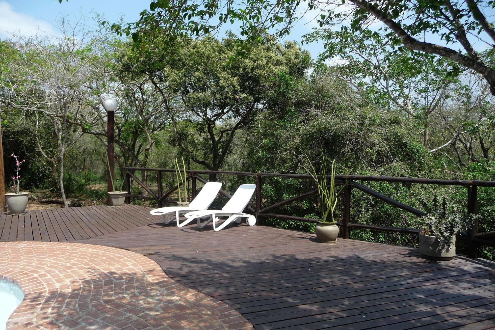 Isinkwe Backpackers Bushcamp Hotel Hluhluwe Eksteriør billede