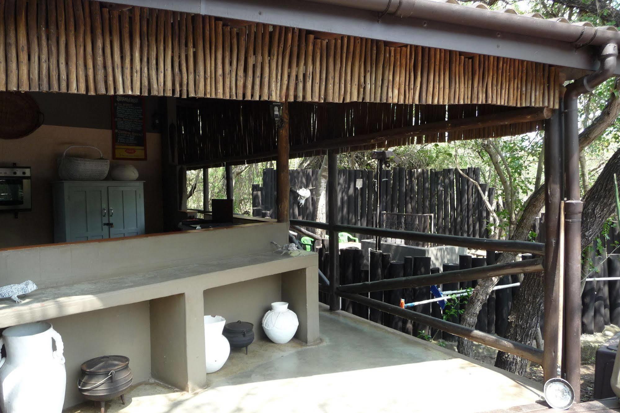 Isinkwe Backpackers Bushcamp Hotel Hluhluwe Eksteriør billede