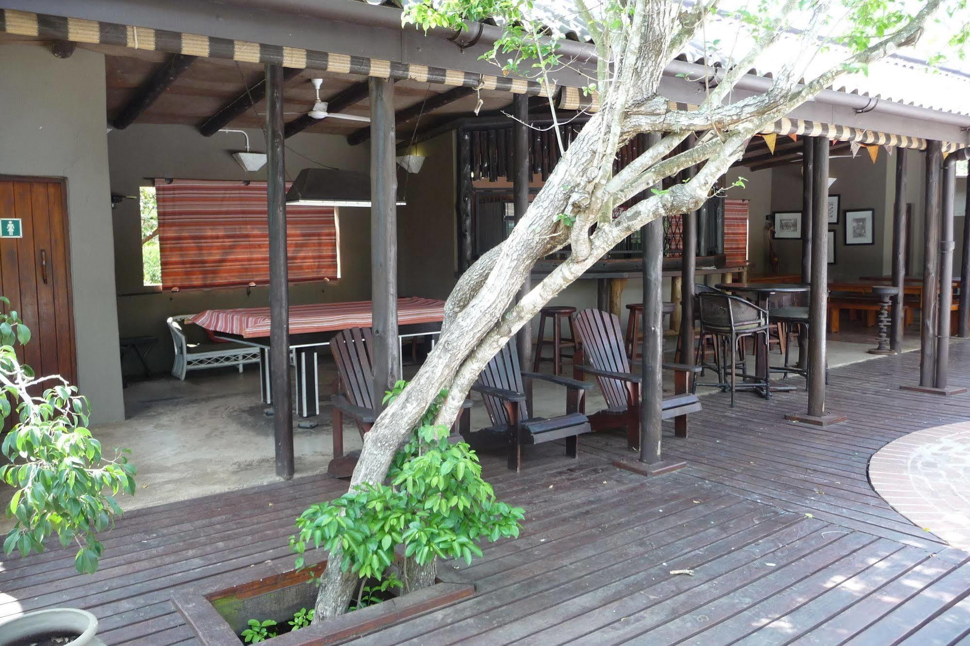 Isinkwe Backpackers Bushcamp Hotel Hluhluwe Eksteriør billede